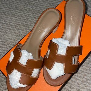 HERMES OASIS SANDAL GOLD COLOR SIZE 36